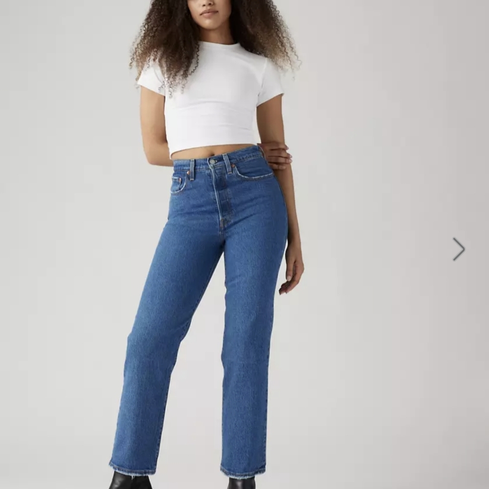 Levi's Ribcage Straight Ankle Jeans